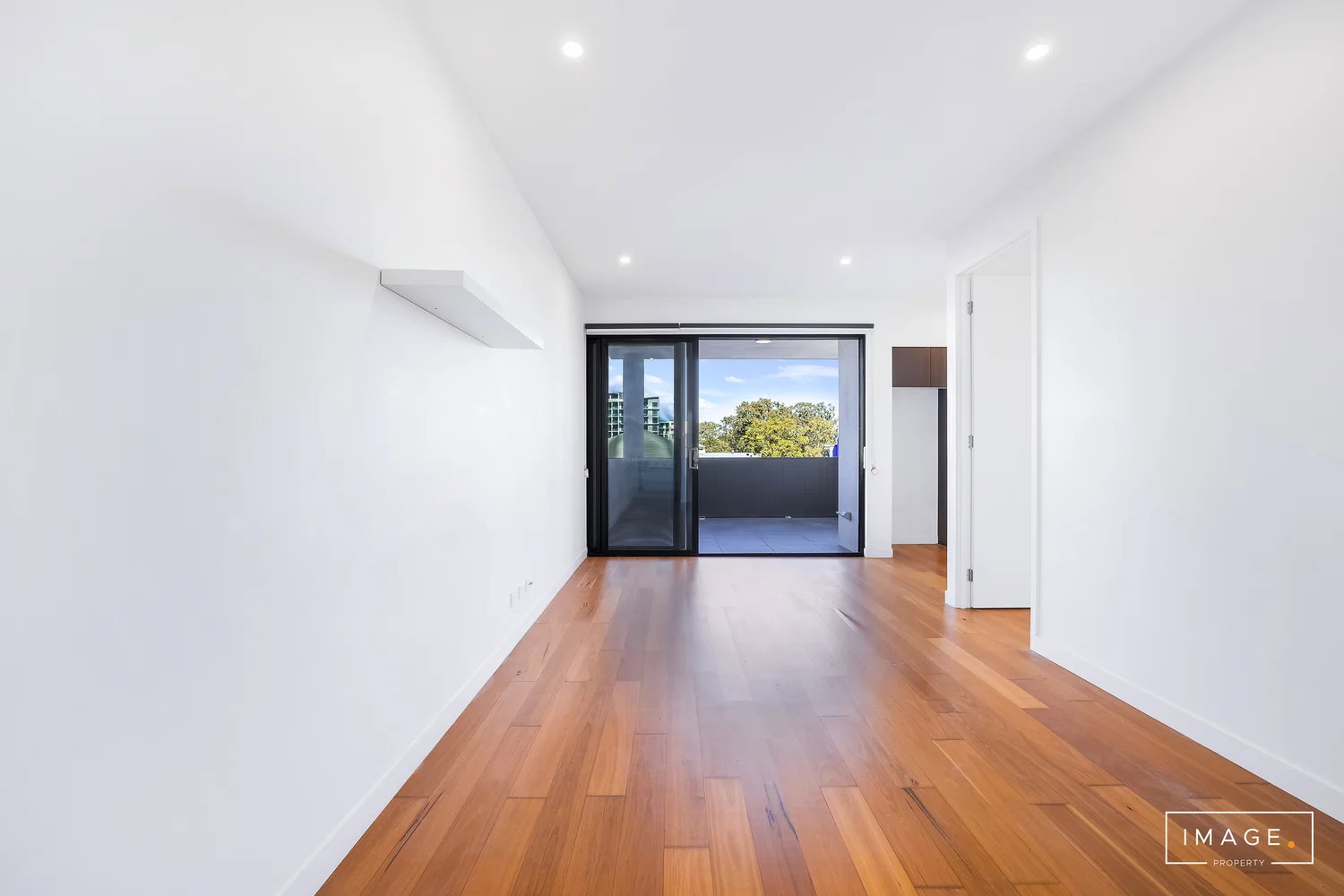 301/133 Clarence Road, Indooroopilly, QLD, 4068, Indooroopilly - Thumbnail 4