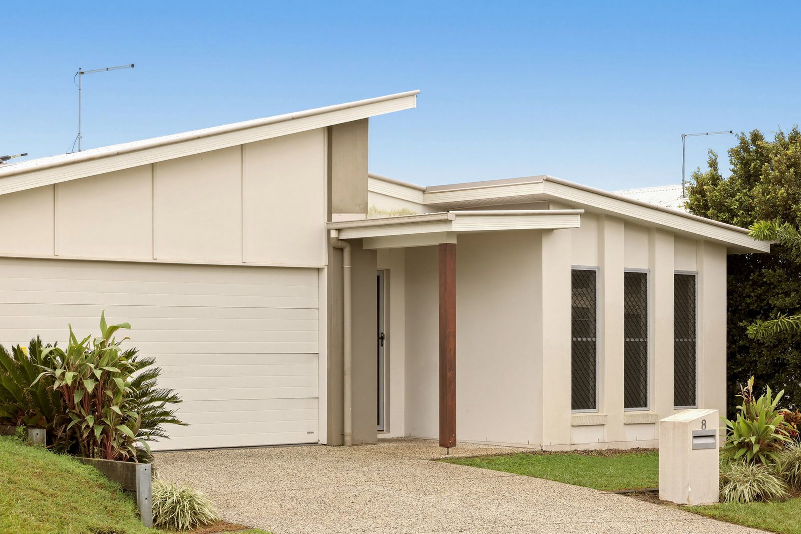 Main listing image for 8 Antelope Street, Dakabin  QLD  4503