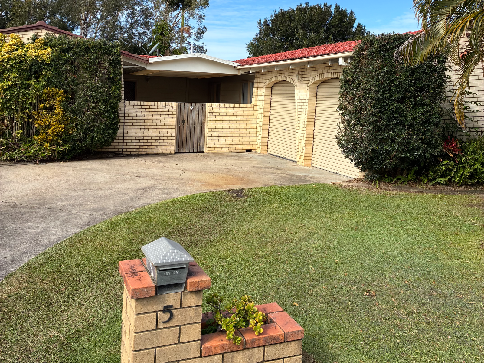 Main listing image for 5 Coryule Street, Battery Hill  QLD  4551