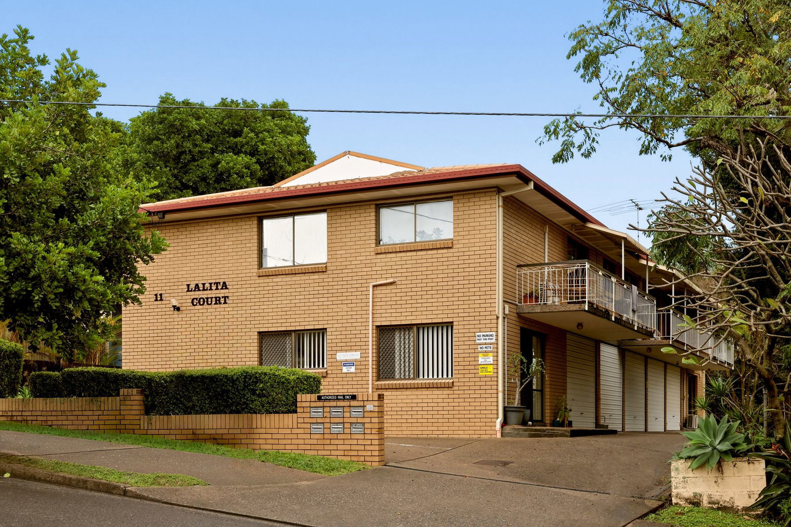 Main listing image for 2/11 Galway Street, Greenslopes  QLD  4120