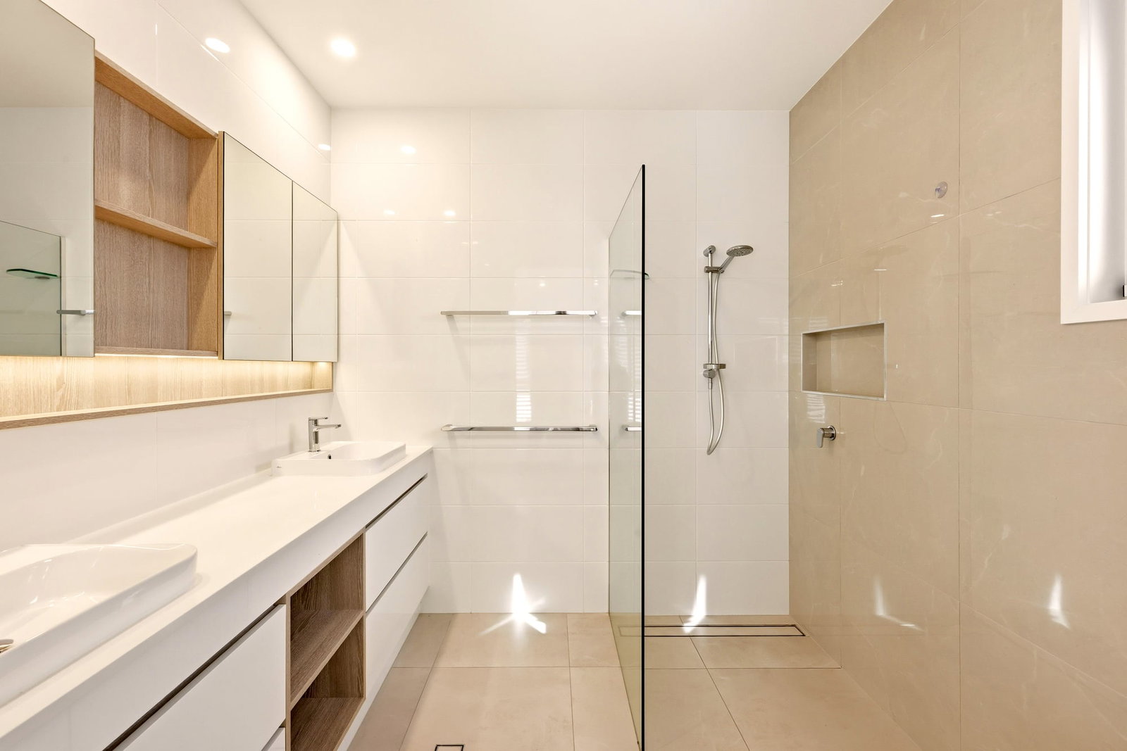 2/40 Menzies Drive Pacific Paradise QLD 4564, Pacific Paradise - Thumbnail 7