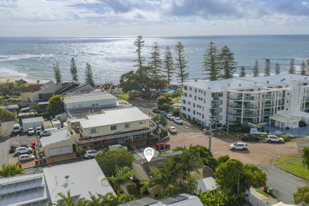 2 Roderick Street, Moffat Beach