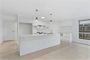 Image 3 for 28 Rottnest Crescent, Banya  QLD  4551