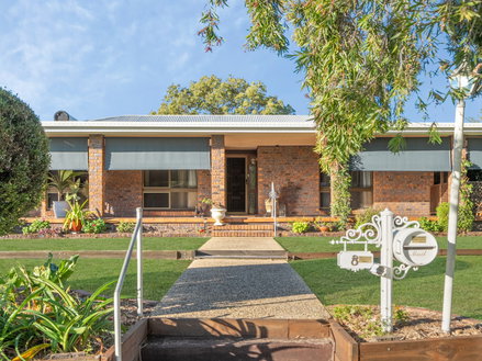 8 Brandon Court, Kippa-Ring