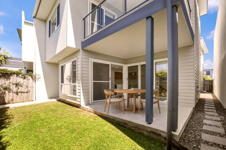27 Claremont Drive, Maroochydore