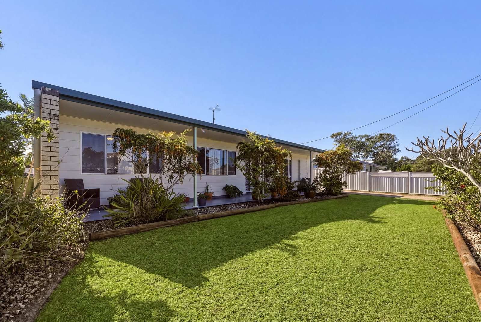 Main listing image for 9 Bryant Street, Beachmere  QLD  4510