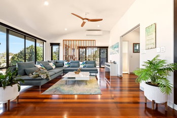 Image 6 for 19 Donald Street, Woody Point  QLD  4019