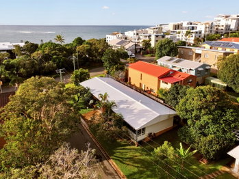 Image 6 for 1 & 2/24 Moffat Street, Moffat Beach  QLD  4551