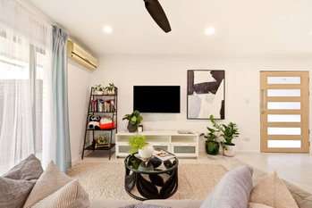 Image 6 for 61 Dandenong Road, Jamboree Heights  QLD  4074