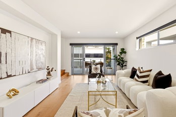 Image 6 for 13/9 Tallowwood Street, Seven Hills  QLD  4170