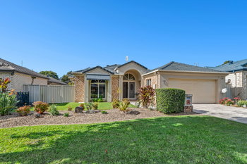 Image 6 for 16 Fiddlewood Place, Reedy Creek  QLD  4227