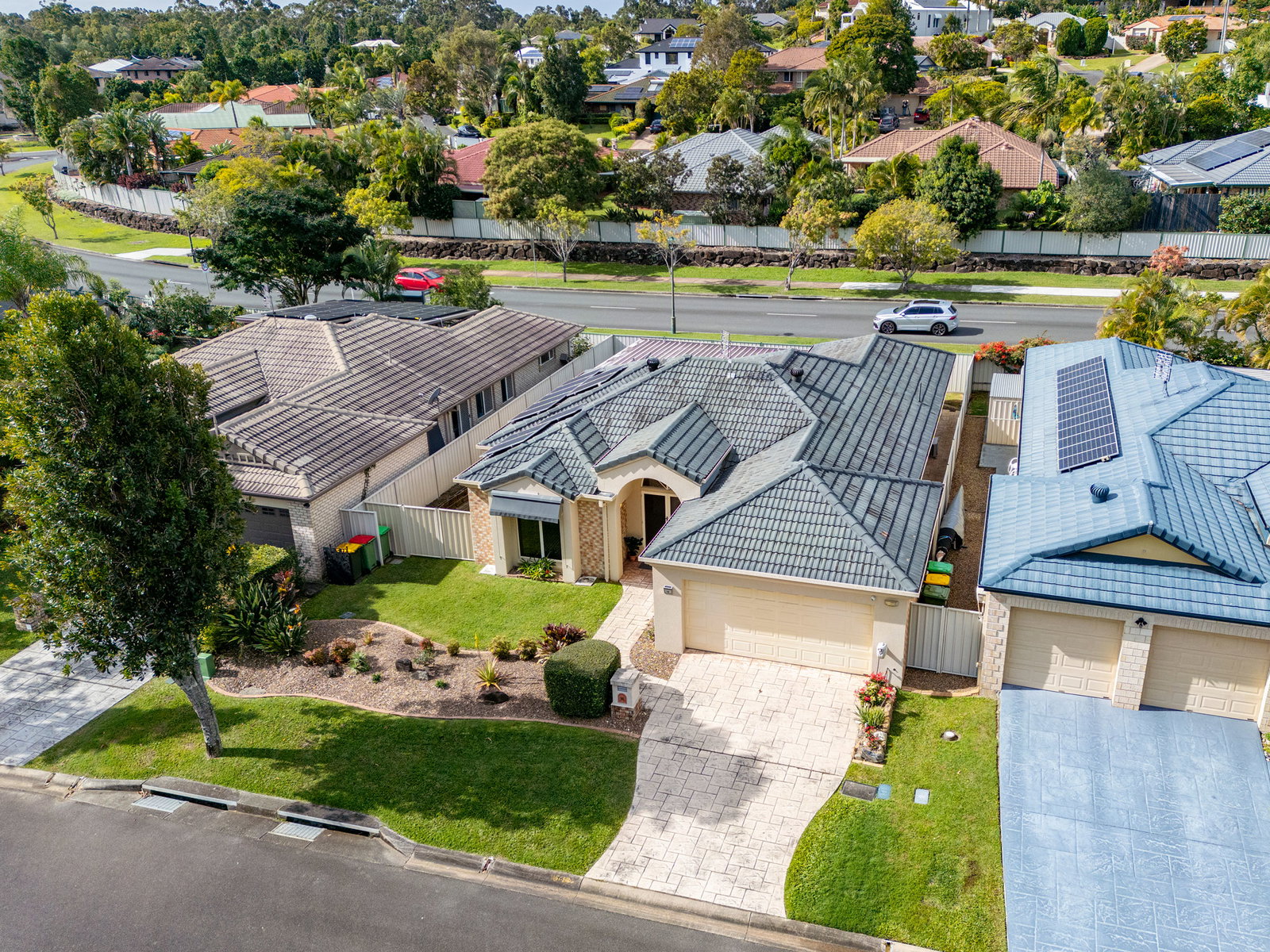 Main listing image for 16 Fiddlewood Place, Reedy Creek  QLD  4227