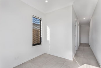 Image 5 for 33 Eric Street, Redbank Plains  QLD  4301