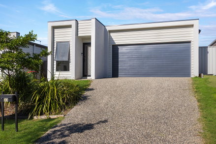 33 Eric Street, Redbank Plains
