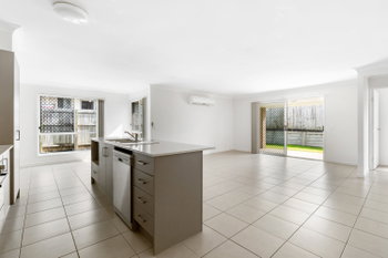 Image 4 for 68 Edgeware Street, Pimpama  QLD  4209