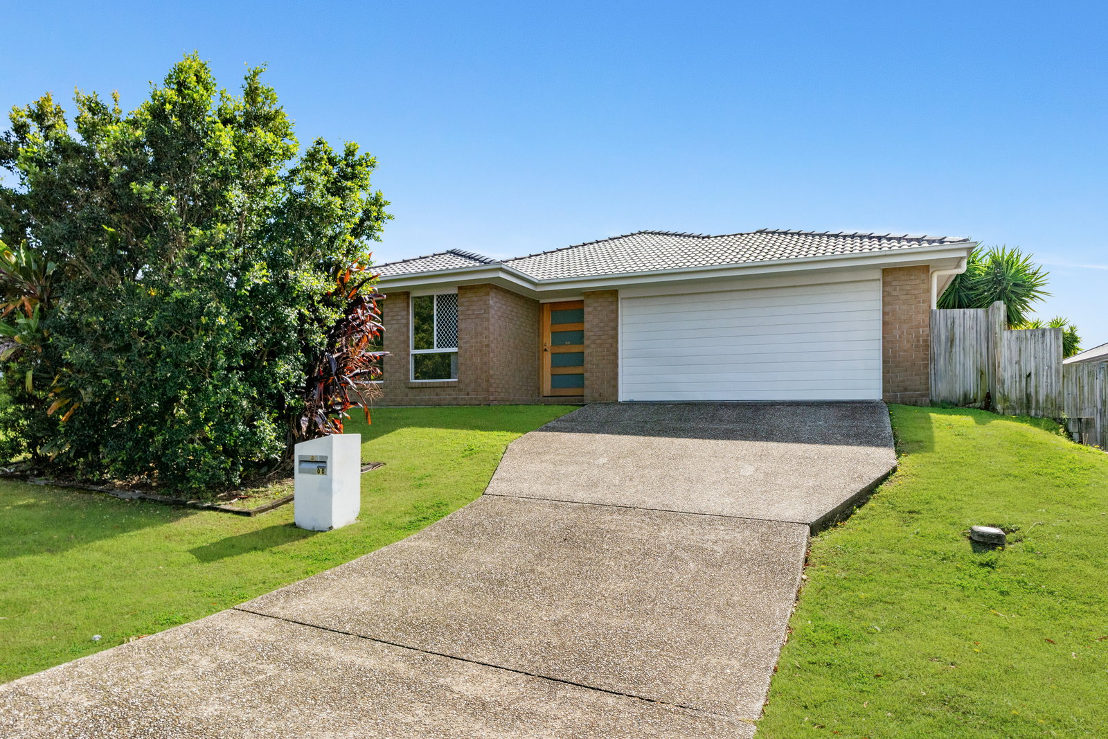 Main listing image for 68 Edgeware Street, Pimpama  QLD  4209