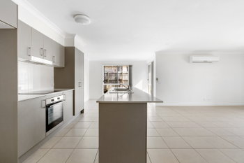 Image 5 for 68 Edgeware Street, Pimpama  QLD  4209