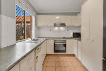 Image 5 for 3 Fairbank Court, Merrimac  QLD  4226