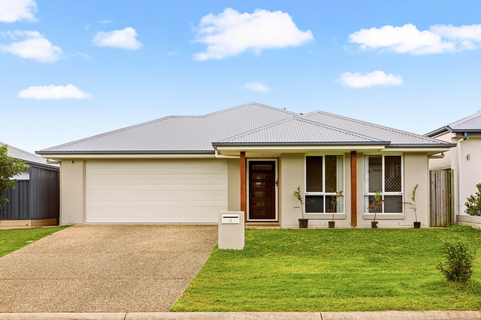Main listing image for 3 Palatial Crescent, Narangba  QLD  4504