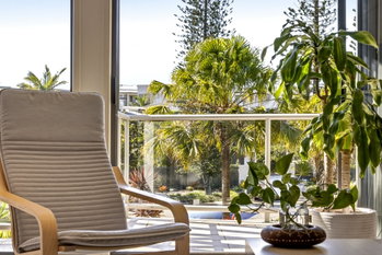 Image 4 for 22/10 Grand Parade, Kawana Island  QLD  4575