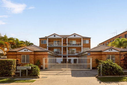 16 Napier Street, Ascot