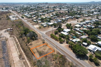 Image 5 for 5 Norris Street, Bowen  QLD  4805