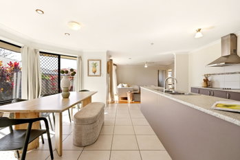 Image 5 for 83 Cowie Road, Carseldine  QLD  4034