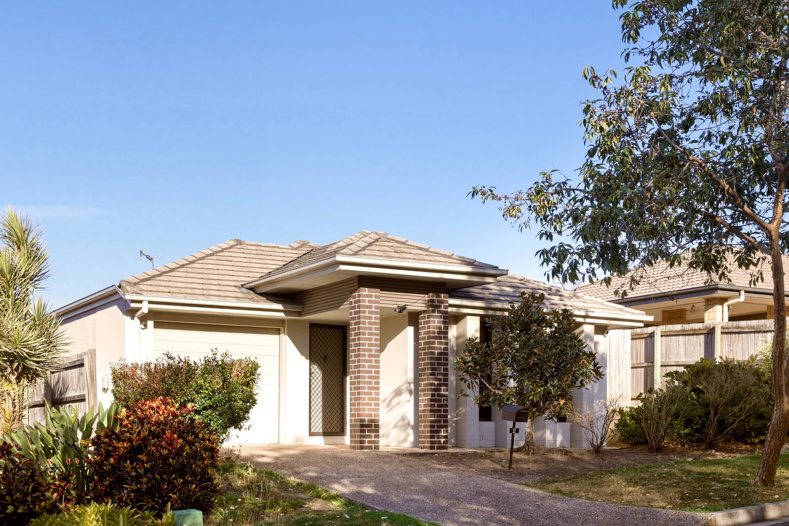 Main listing image for 4 Burnett Drive, Holmview  QLD  4207