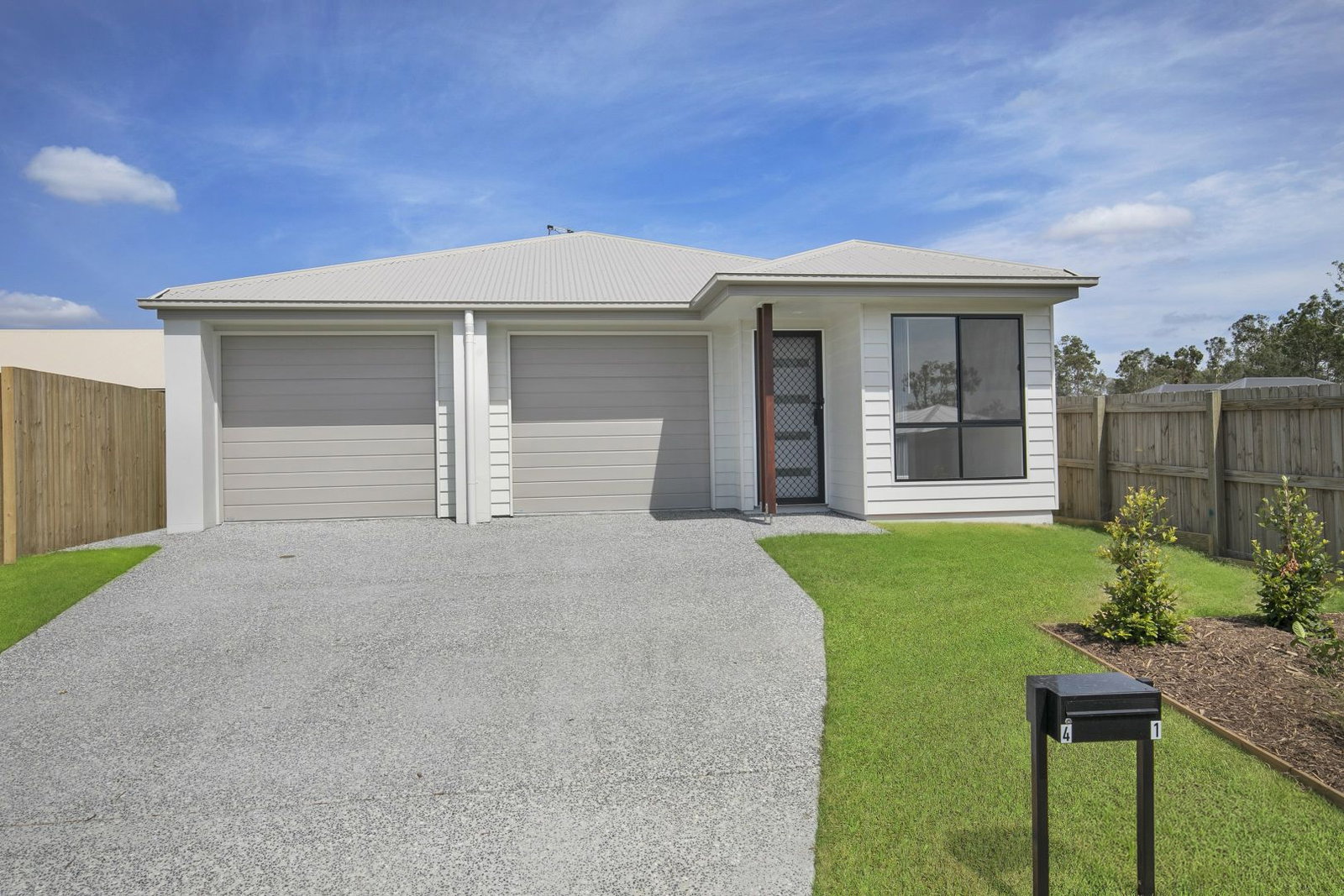 Main listing image for 4 Mount Emerald Street, Park Ridge  QLD  4125