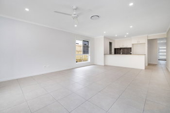 Image 5 for 10 Sovereign Street, Flagstone  QLD  4280