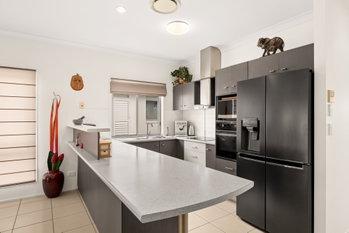 Image 6 for 102/239 Kawana Way, Kawana Island  QLD  4575