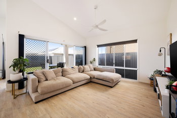 Image 6 for 6 Carnarvon Crescent, Banya  QLD  4551