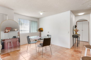 Image 6 for 3/21 Burleigh Street, Burleigh Heads  QLD  4220