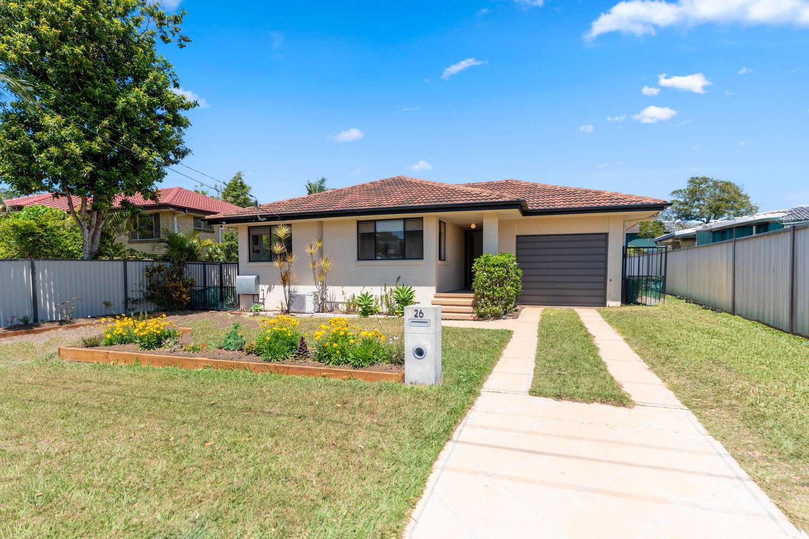 Main listing image for 26 Kalimna Drive, Clontarf  QLD  4019