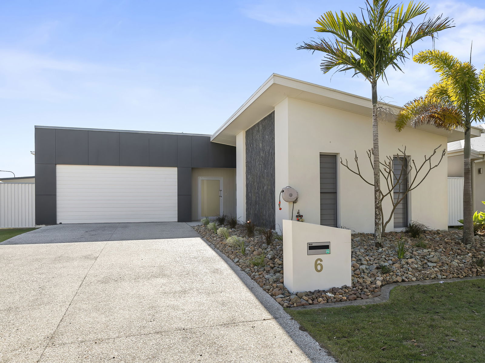 Main listing image for 6 Blade Ct, Birtinya  QLD  4575