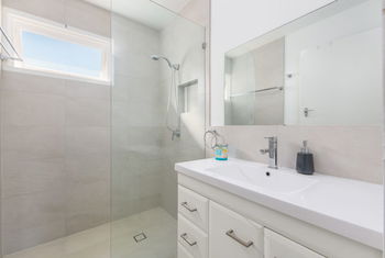 Image 6 for 58 Georgina St, Woody Point  QLD  4019