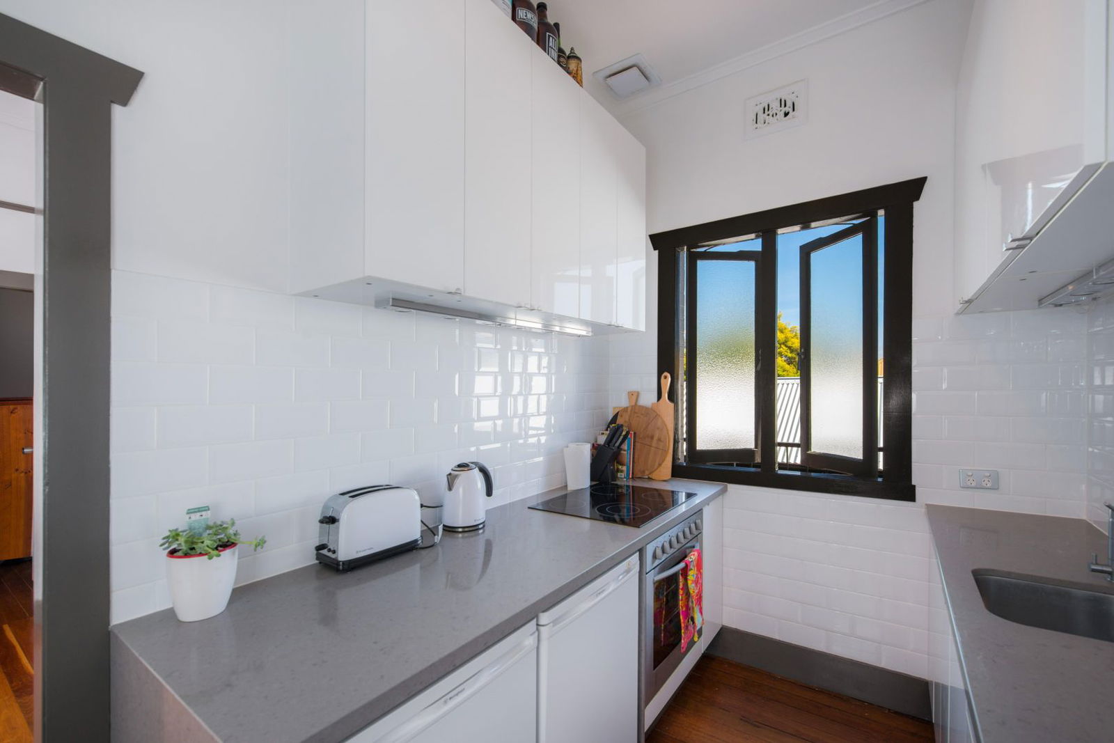 Main listing image for 10/111 Merthyr Road, New Farm  QLD  4005