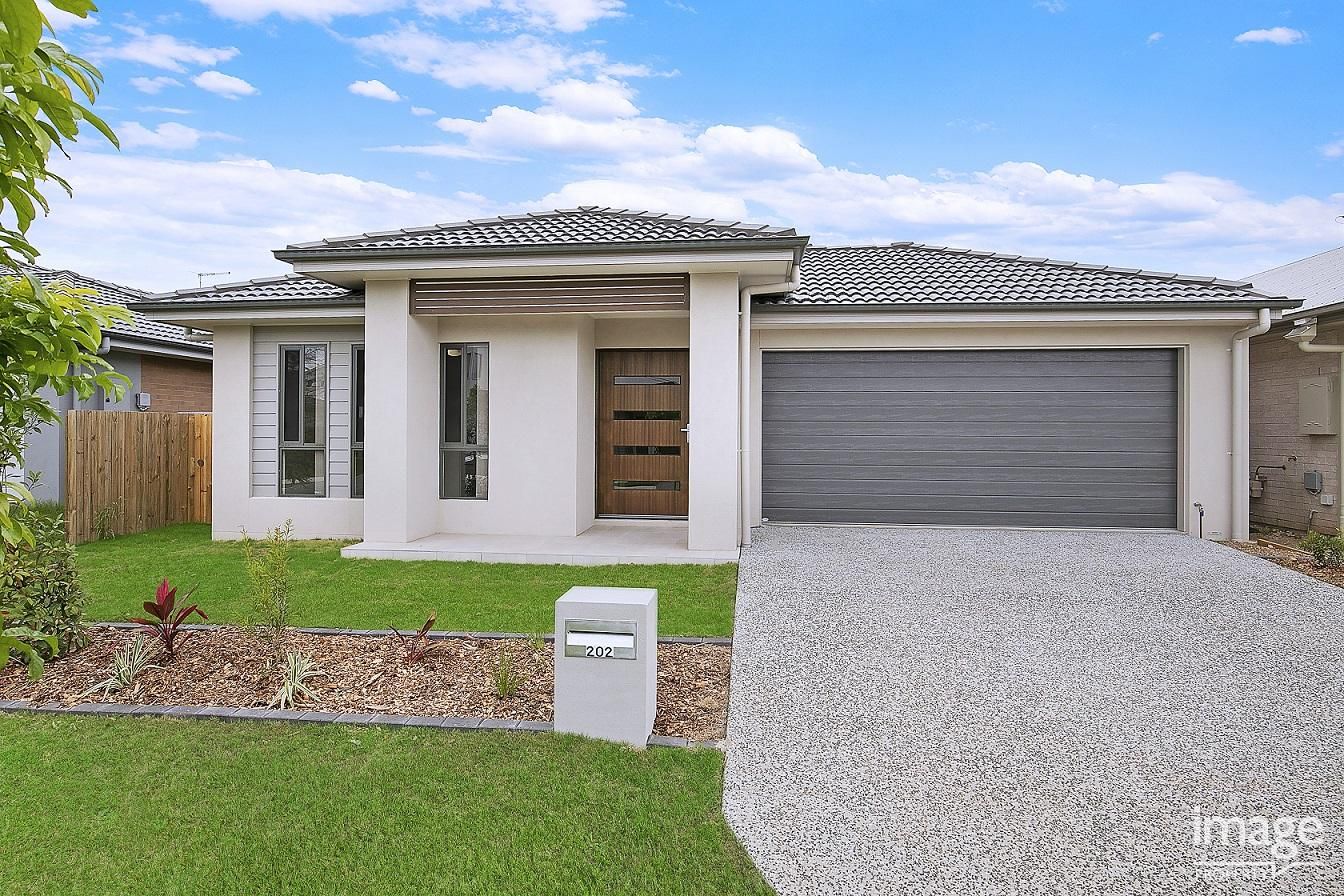 Main listing image for 202 Spinnaker Blvd, Newport  QLD  4020