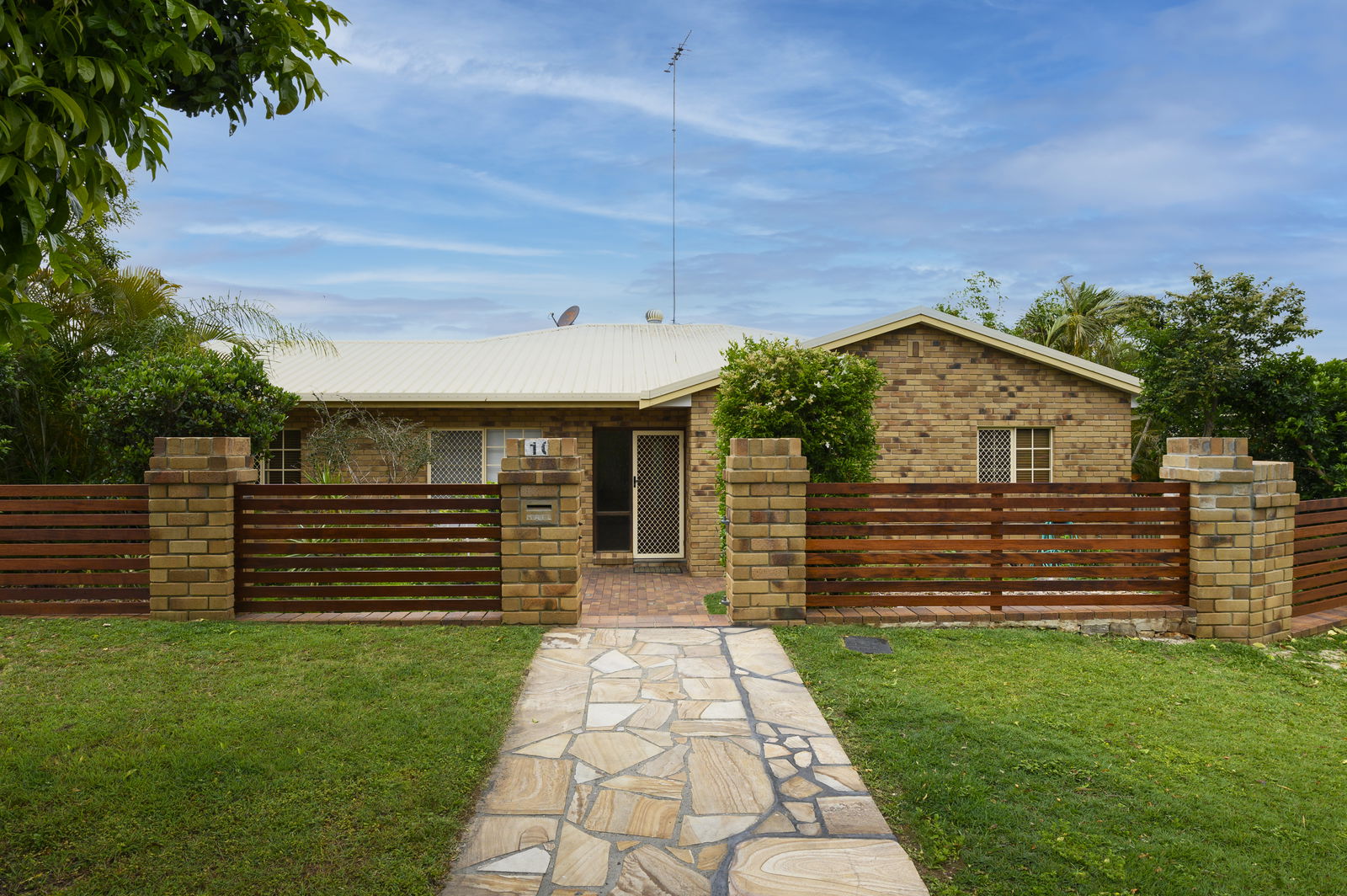 Main listing image for 10 Lapage Pl, Wishart  QLD  4122