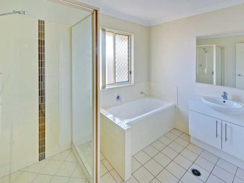 1/46 Liekefett Way, Little Mountain, QLD, 4551, Little Mountain - Thumbnail 5