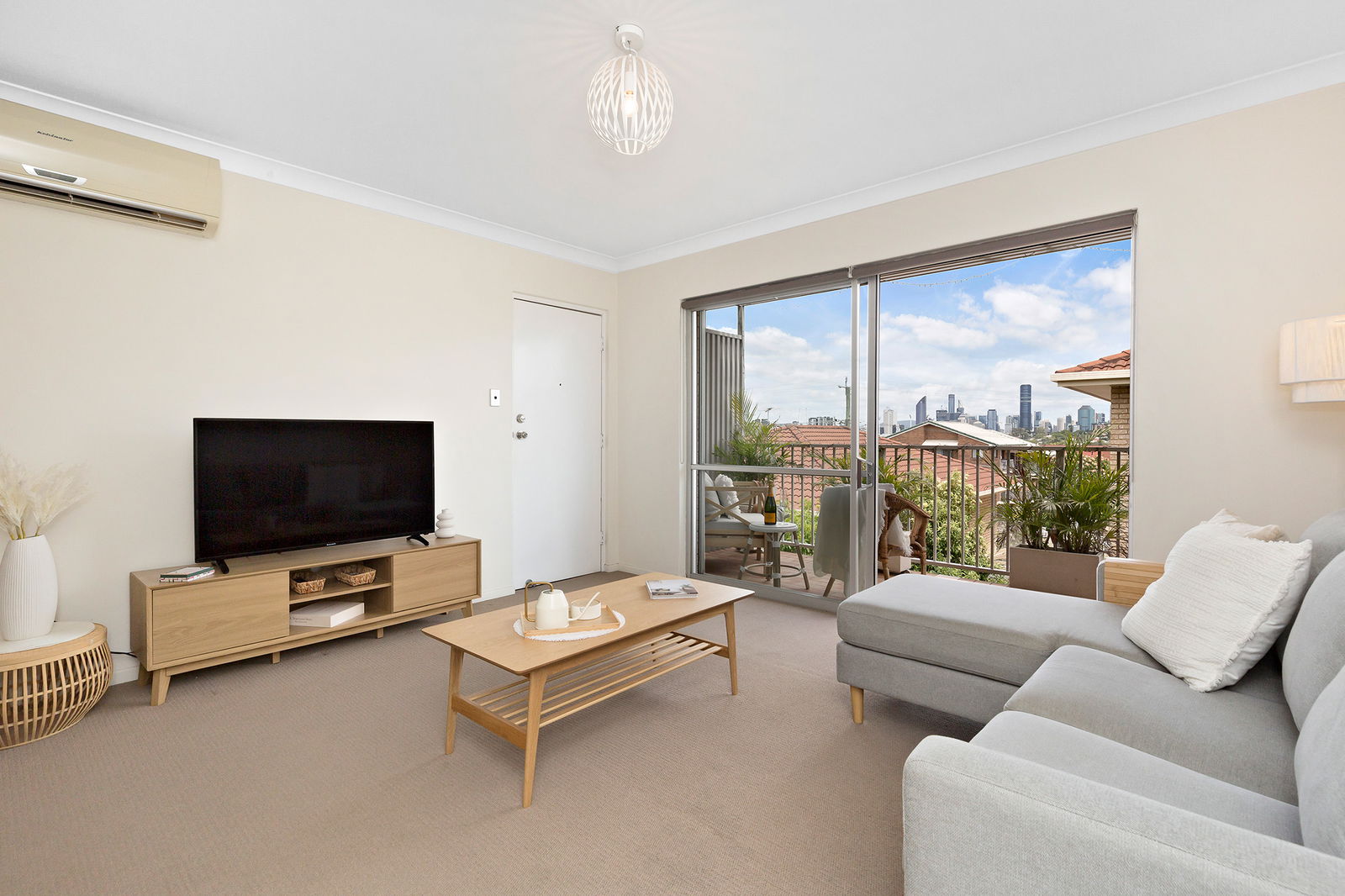 Main listing image for 5/6 Fifth Ave, Coorparoo  QLD  4151
