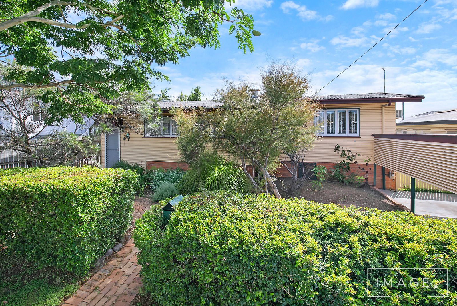 Main listing image for 4 Ronmack Street, Chermside  QLD  4032