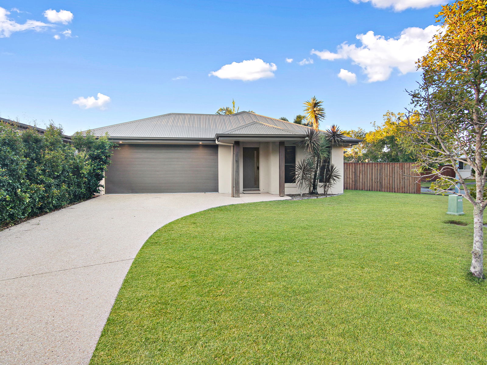 Main listing image for 10 Birchgrove St, Sippy Downs  QLD  4556