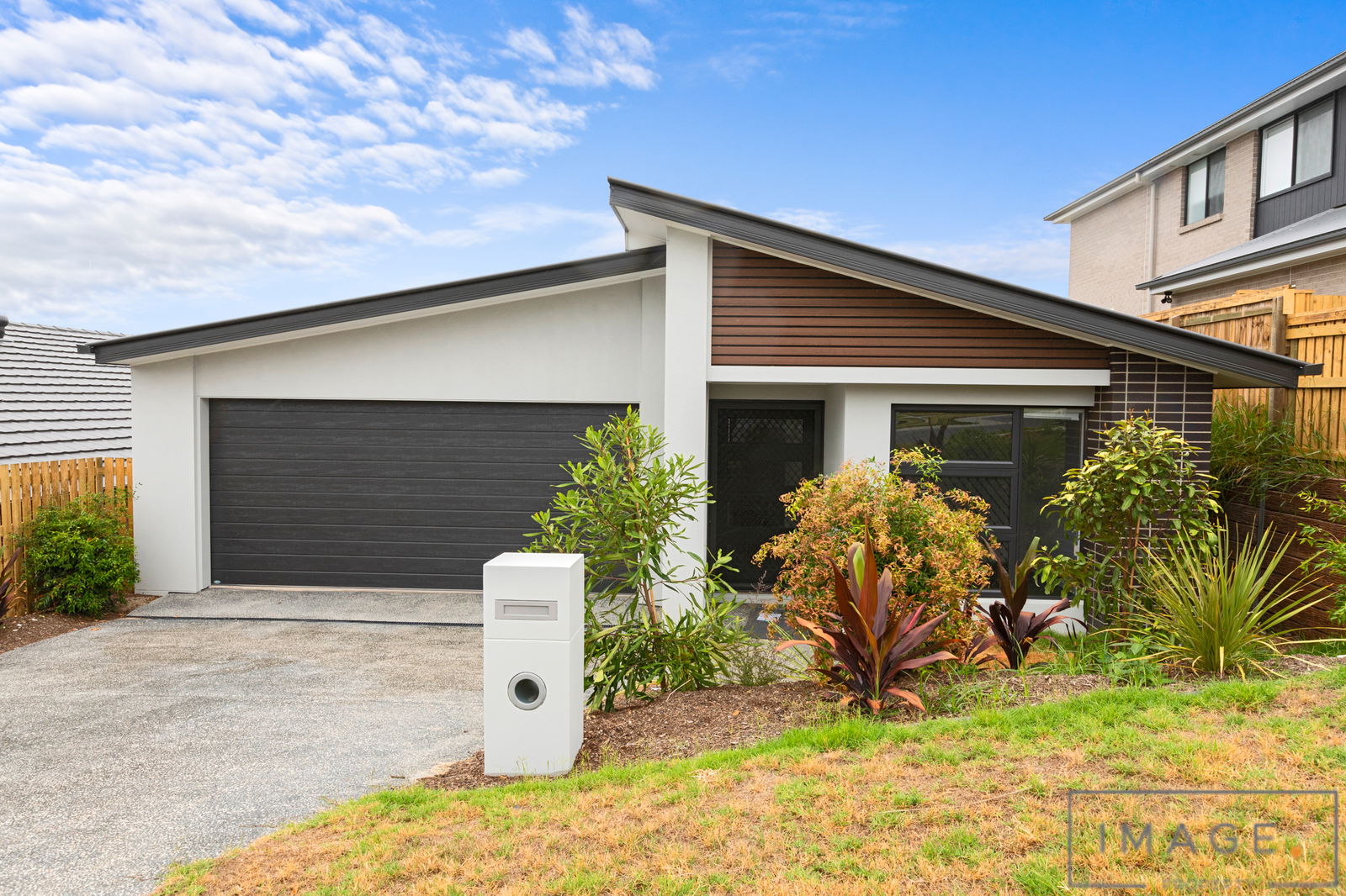 Main listing image for 45 Raniga Dr, Bellbird Park  QLD  4300