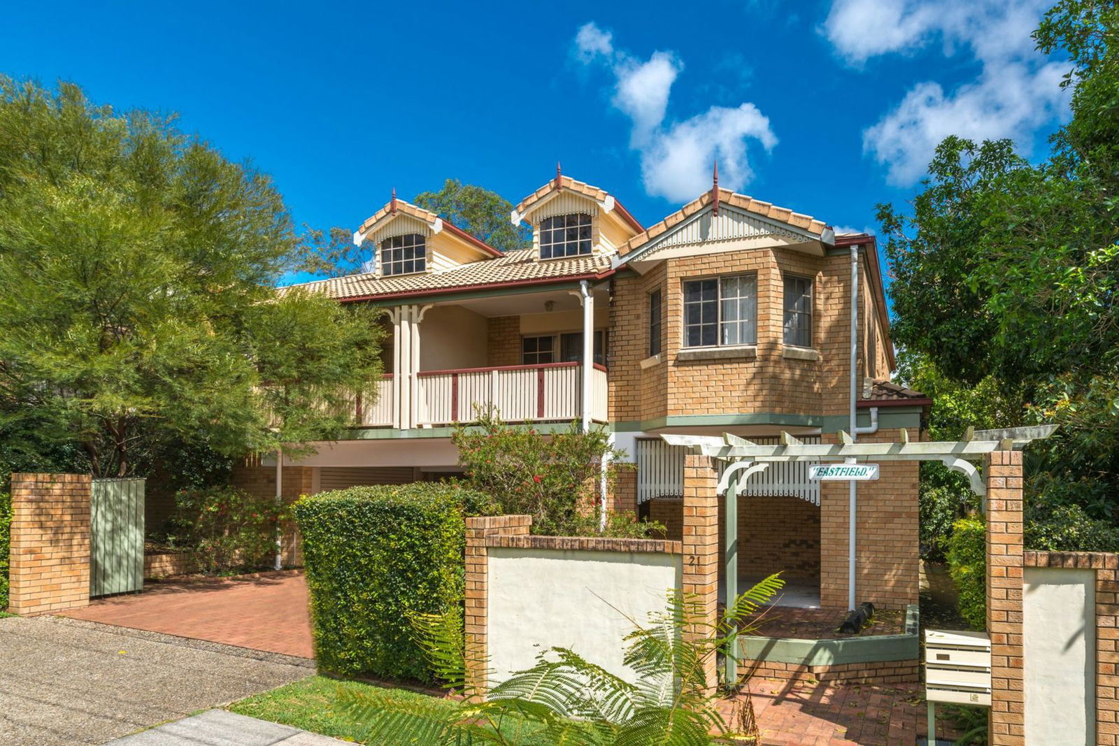 Main listing image for 1/21 Sundridge Street, Taringa  QLD  4068