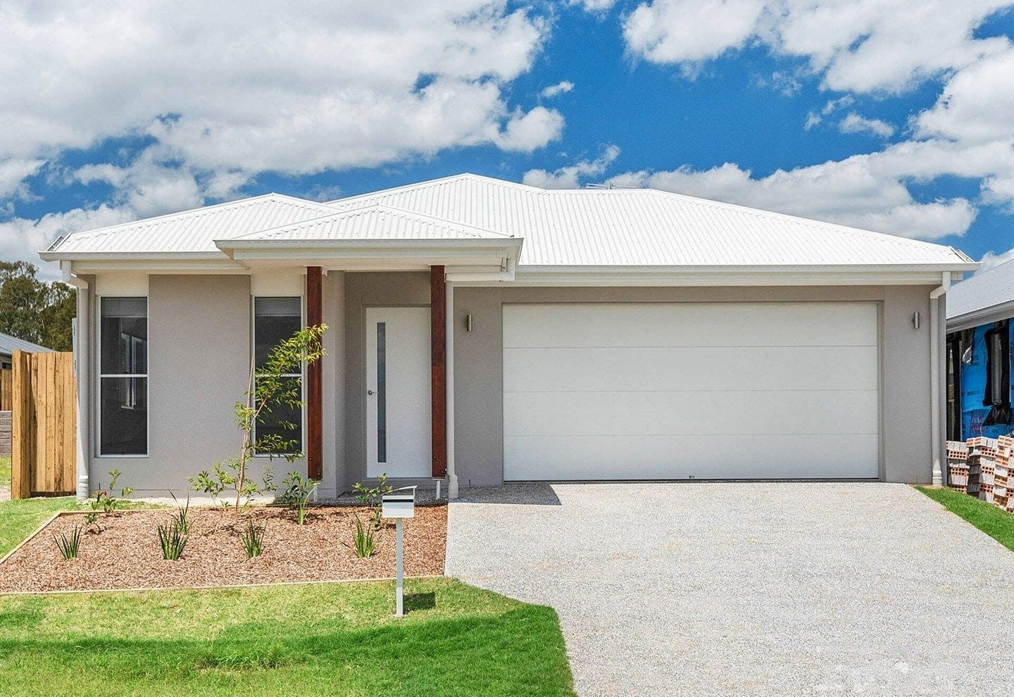 Main listing image for 33 Lakeview Rd, Morayfield  QLD  4506