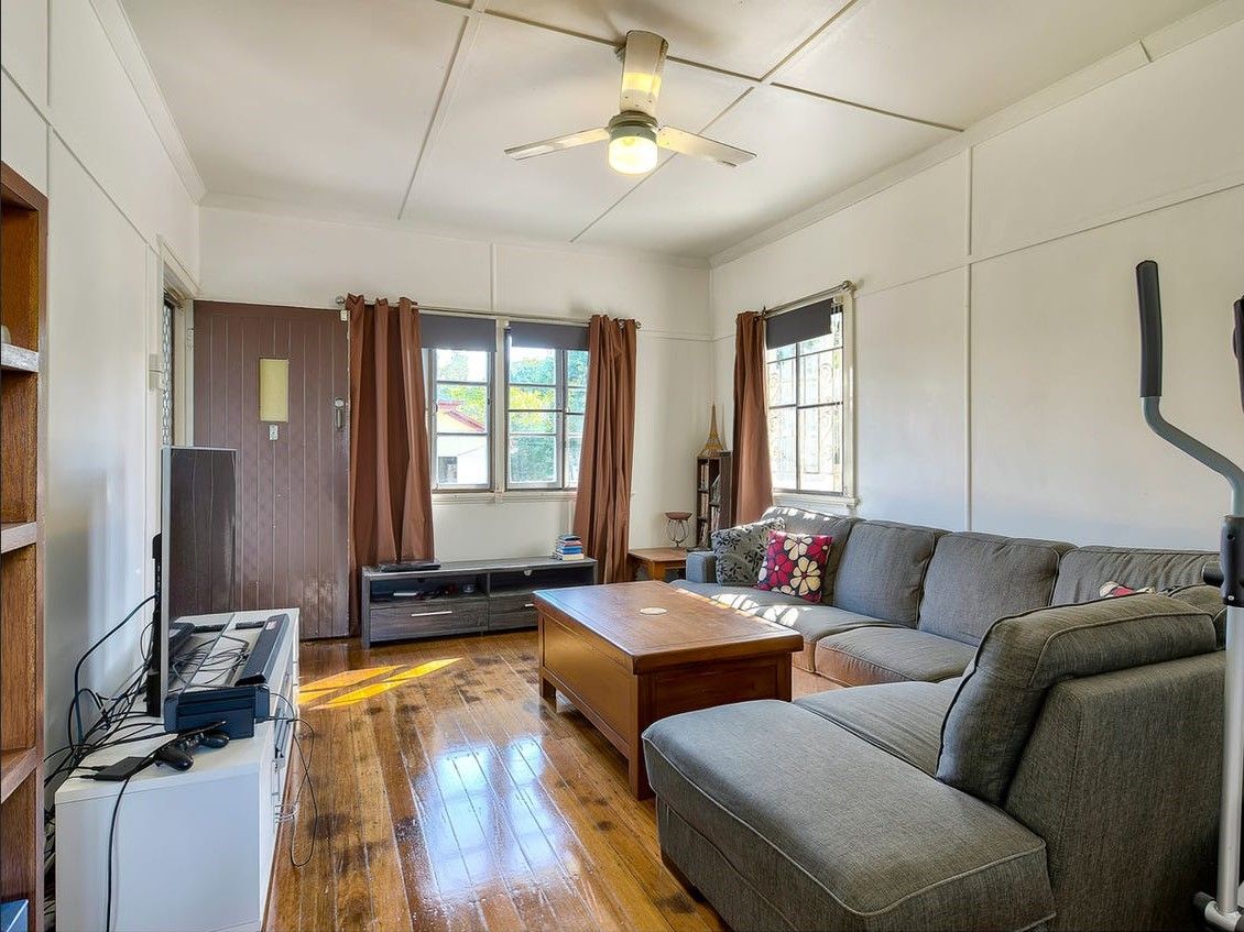 11 Boles Street, Stafford, QLD, 4053, Stafford - Thumbnail 3