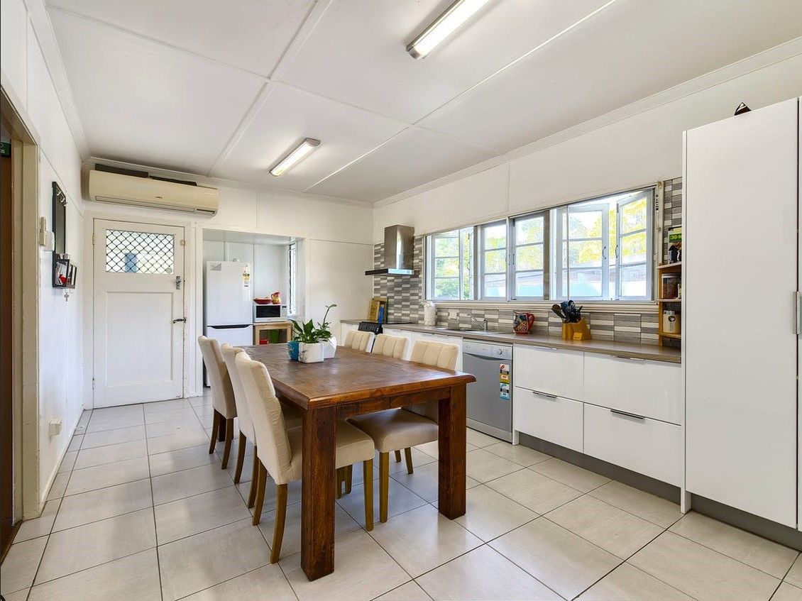 11 Boles Street, Stafford, QLD, 4053, Stafford - Thumbnail 4