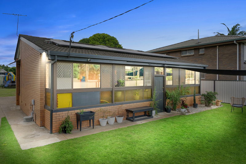 Main listing image for 5 Evelyn St, Kallangur  QLD  4503