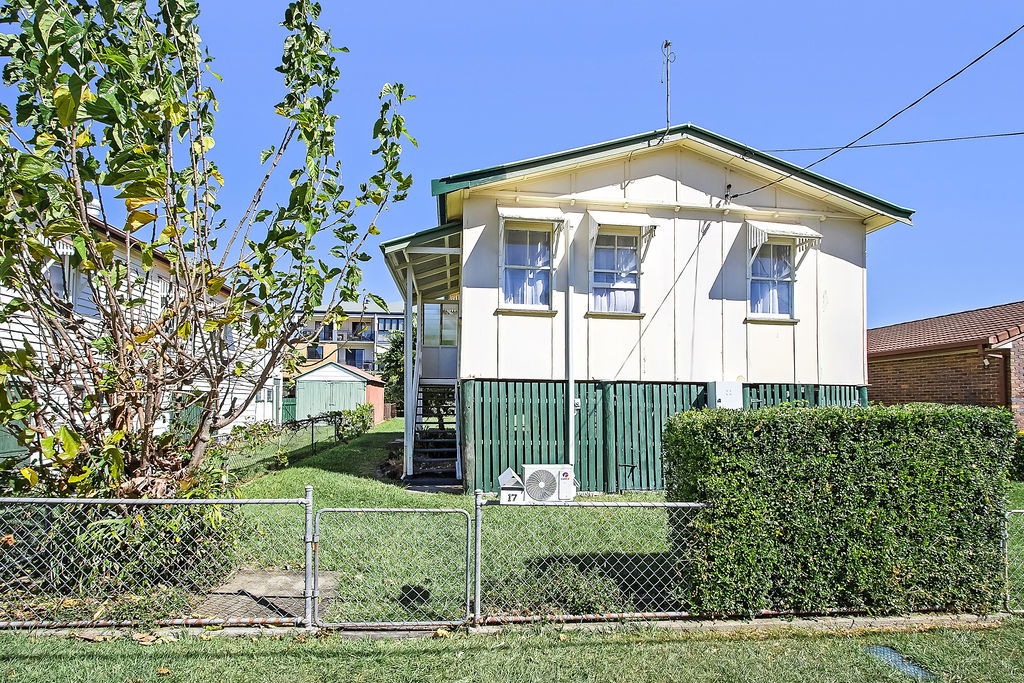 Main listing image for 17 Steven St, Redcliffe  QLD  4020